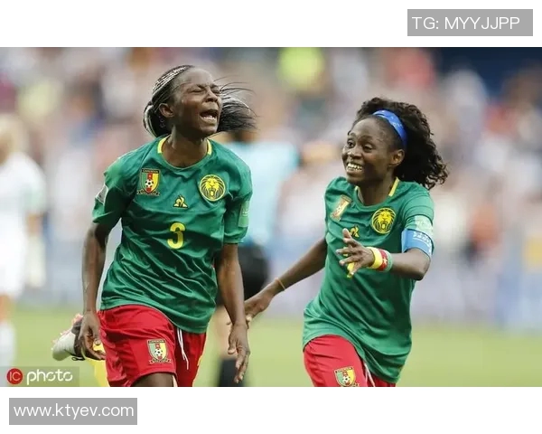 世界杯经典对决意大利与喀麦隆的巅峰较量回顾与分析